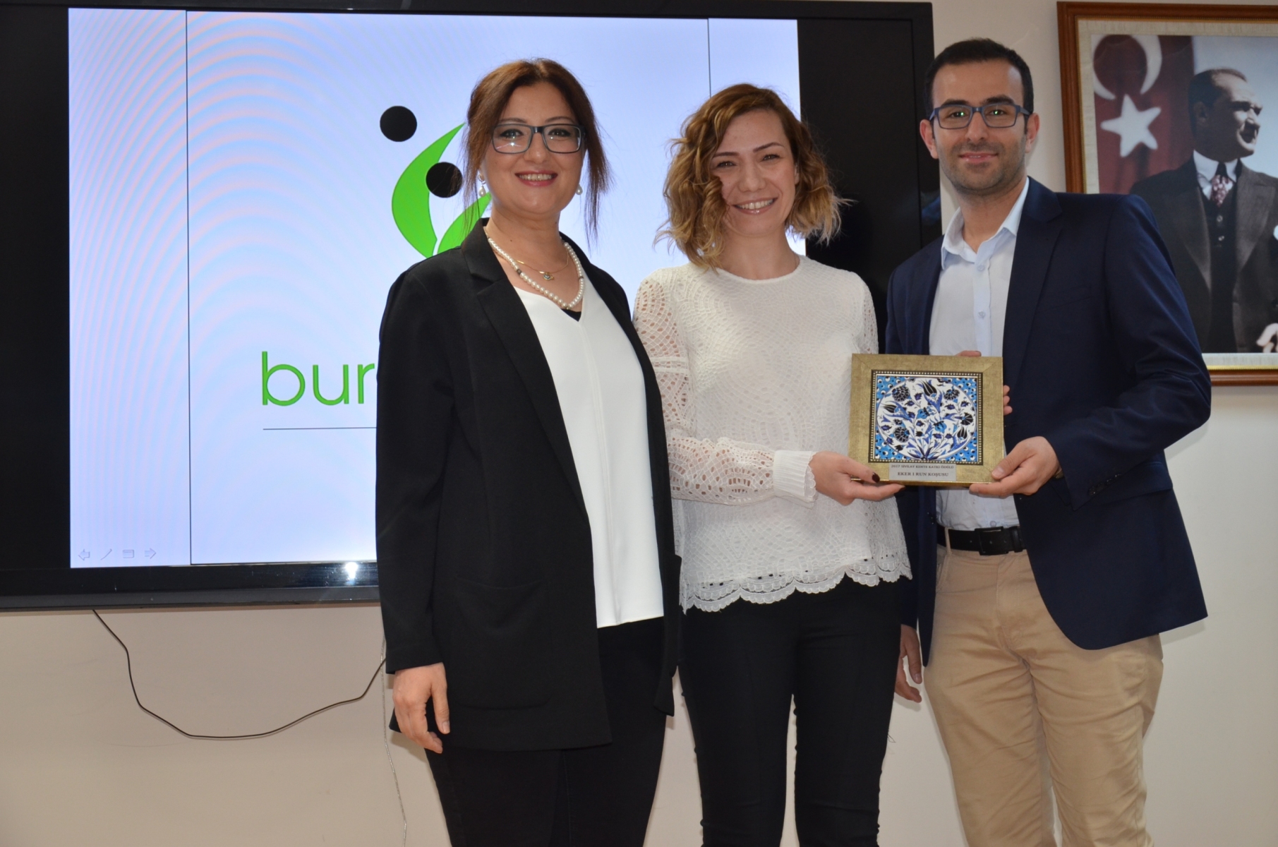 HamideErdem EkerIRun HamideErdem EkerIRun